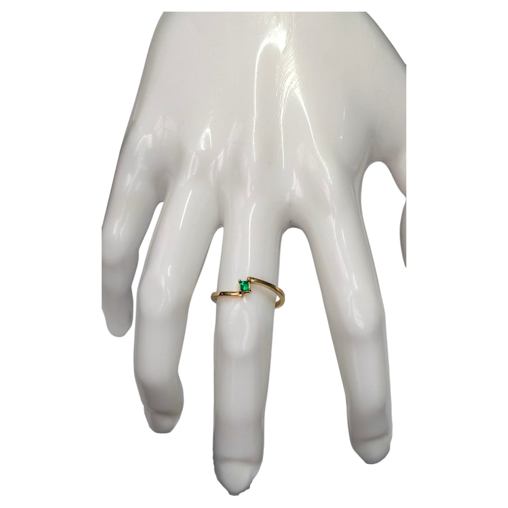 Anillo Oro 18K con Esmeralda Natural Colombiana - Línea Imperial