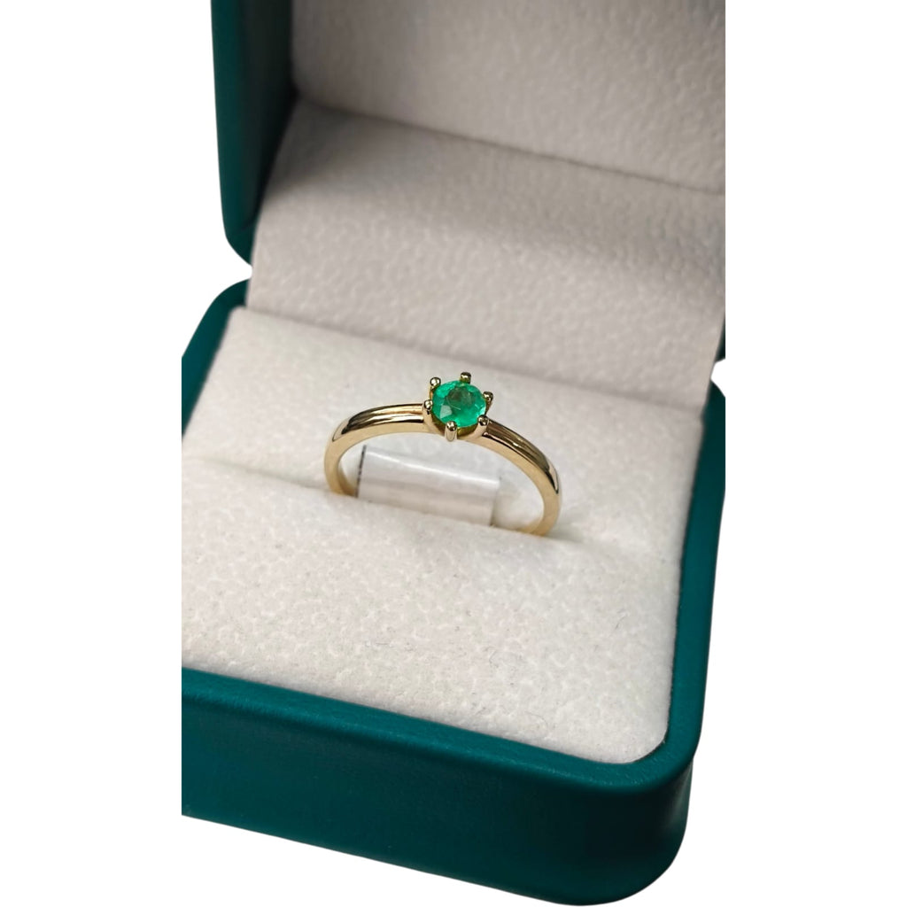 Anillo Solitario Oro 18K con Esmeralda Natural Colombiana