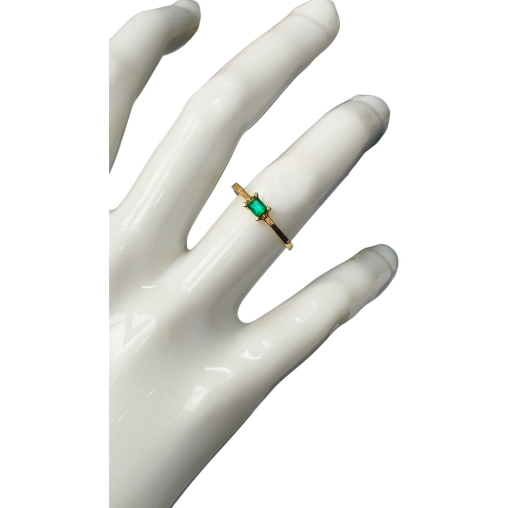 Anillo Oro 18K con Esmeralda Natural Colombiana - Colección Soleil