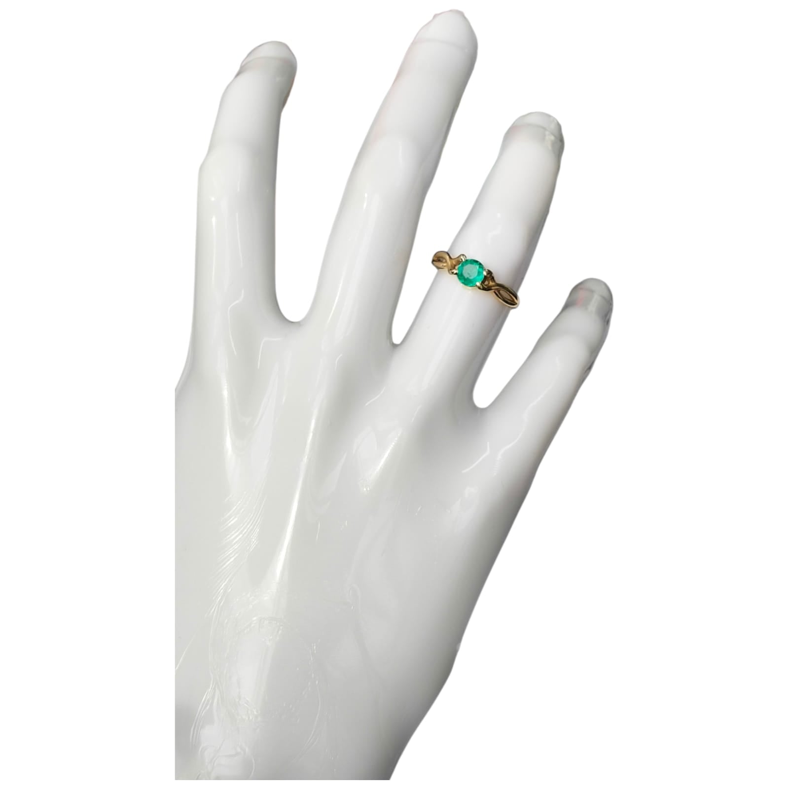 Anillo Oro 18K con Esmeralda Natural Colombiana - Colección Serenata