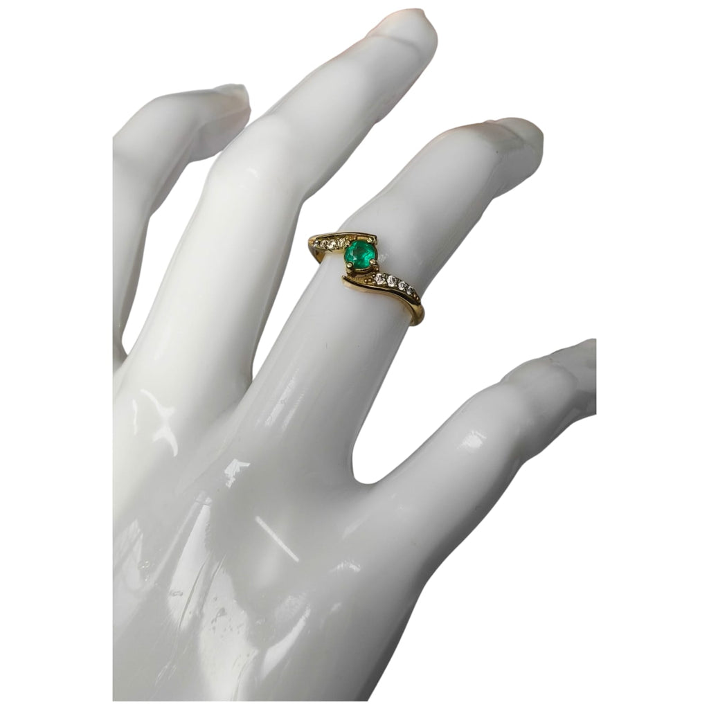 Anillo Oro 18K con Esmeralda Natural Colombiana - Colección Mystique