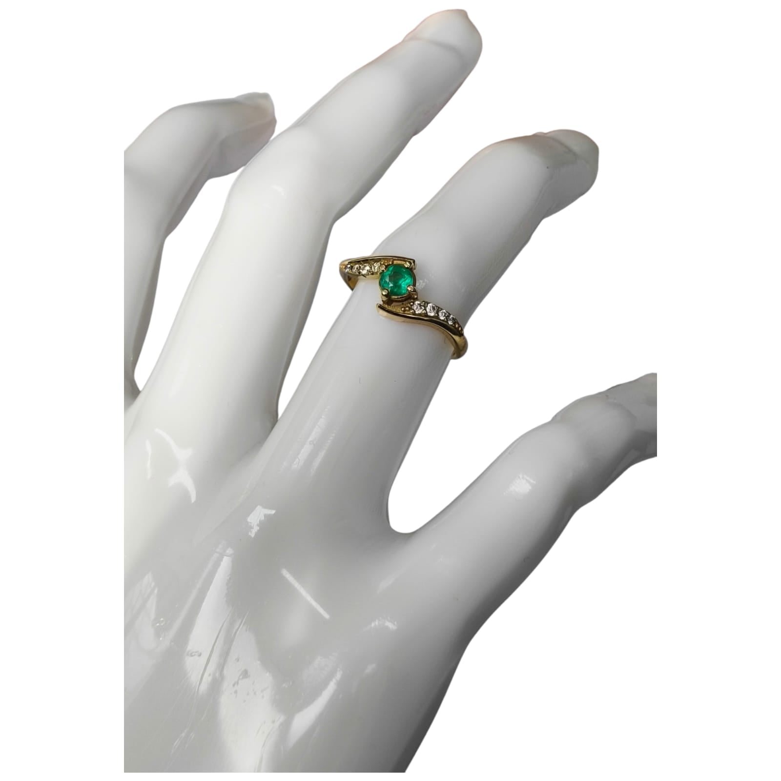 Anillo Oro 18K con Esmeralda Natural Colombiana - Colección Mystique